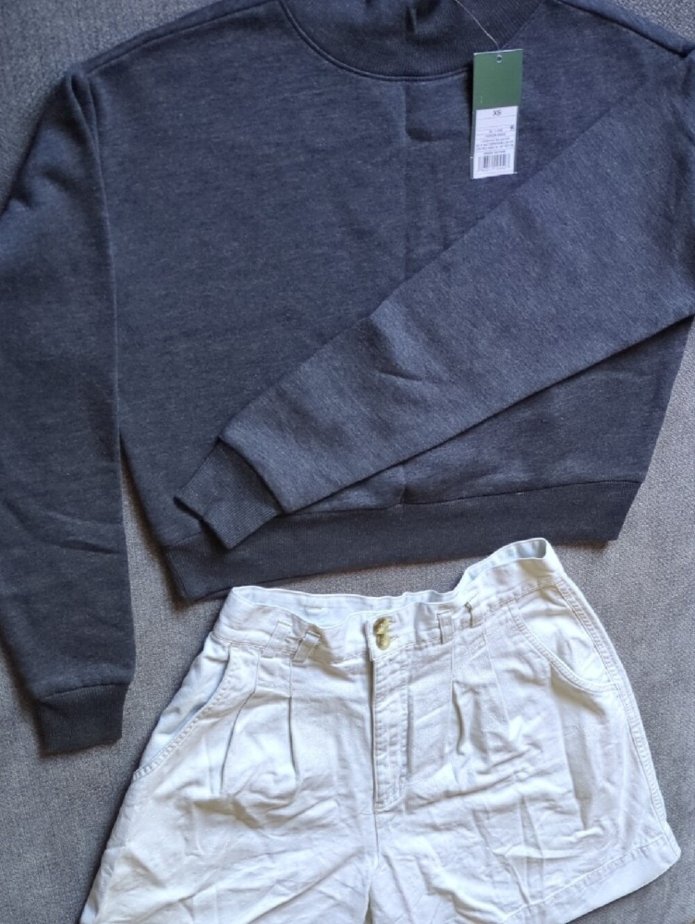 Cropped Gray Mock Neck Sweatshirt & Cream High-Waist Shorts Set - Picture 5 of 6